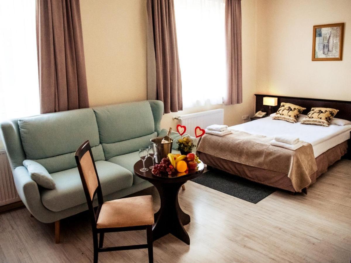 Hotel Feniks Gniezno Eksteriør billede