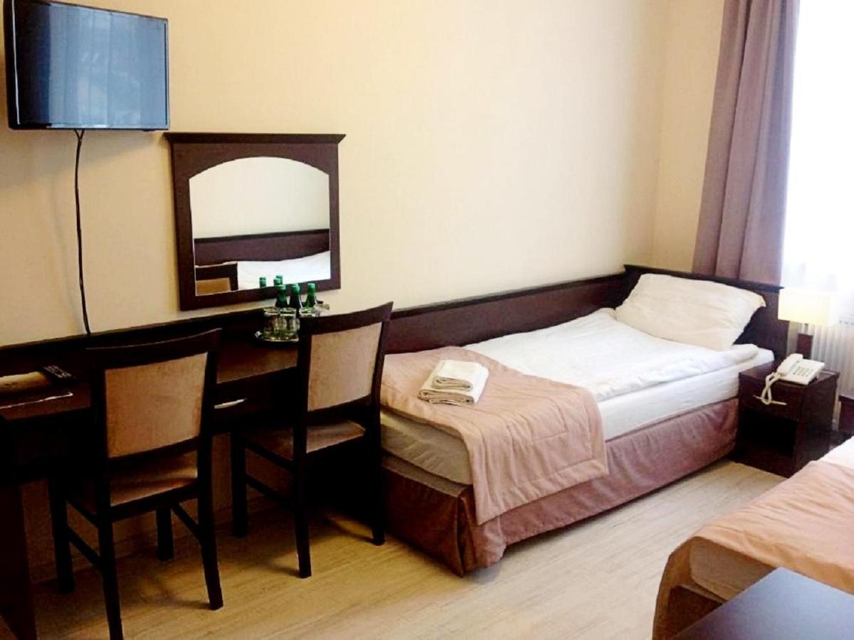 Hotel Feniks Gniezno Eksteriør billede