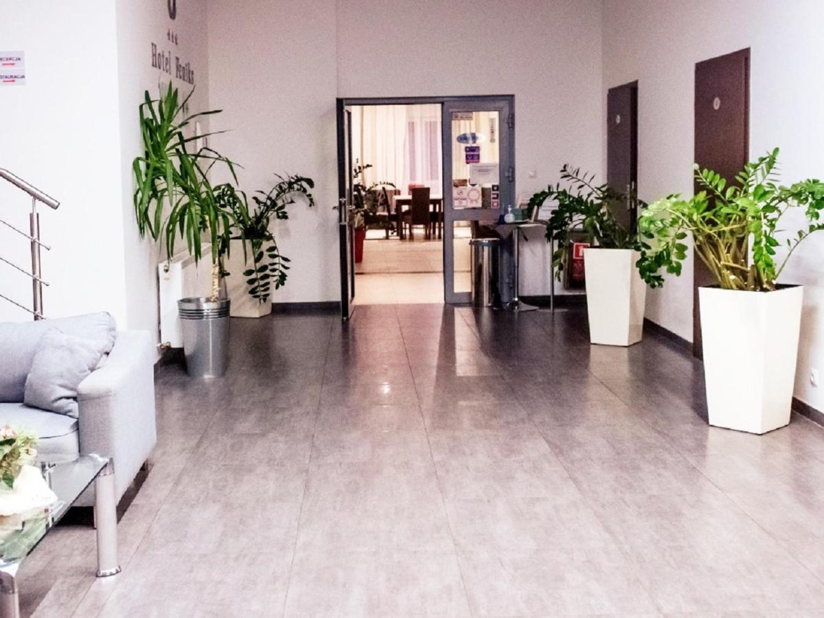 Hotel Feniks Gniezno Eksteriør billede