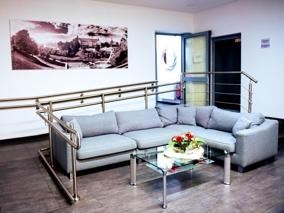 Hotel Feniks Gniezno Eksteriør billede