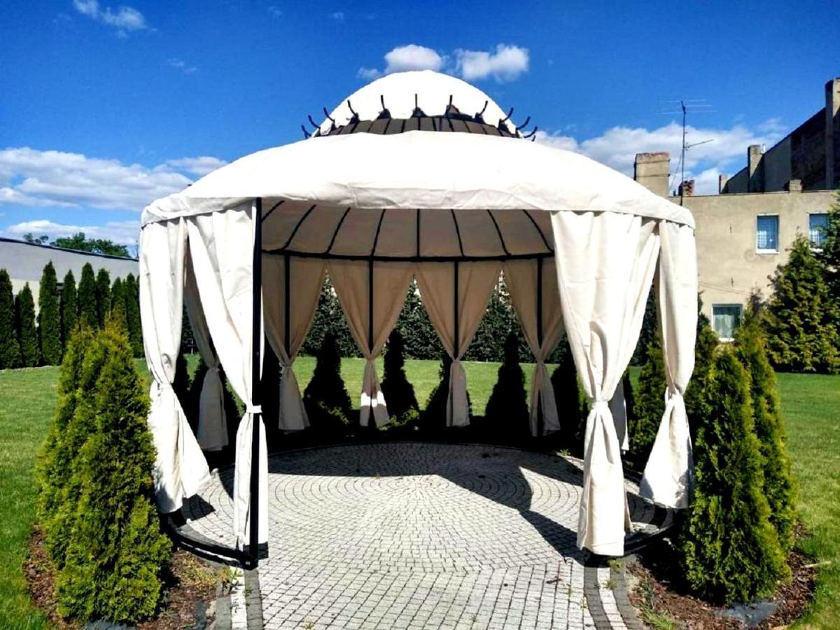 Hotel Feniks Gniezno Eksteriør billede