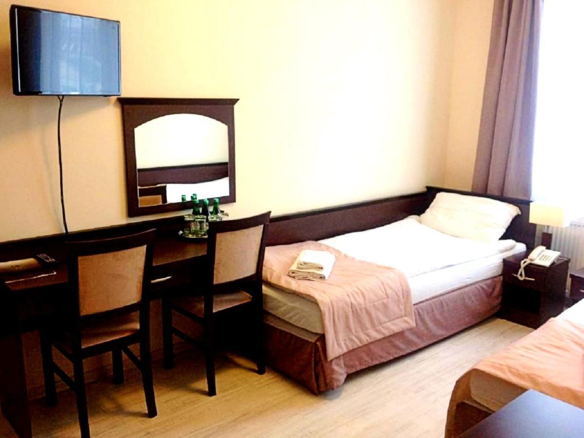 Hotel Feniks Gniezno Eksteriør billede