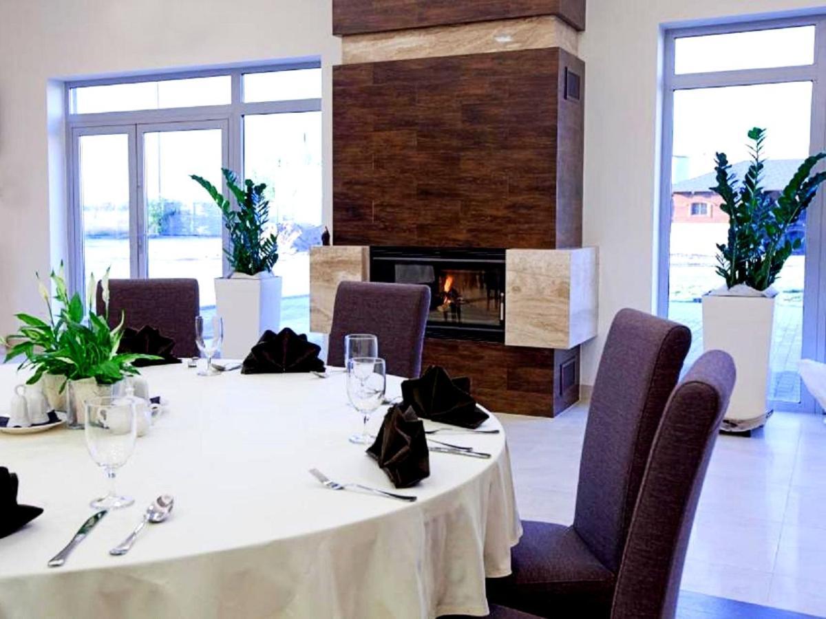 Hotel Feniks Gniezno Eksteriør billede