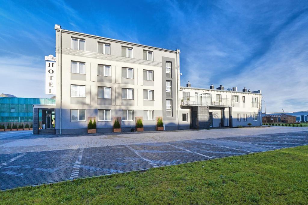 Hotel Feniks Gniezno Eksteriør billede
